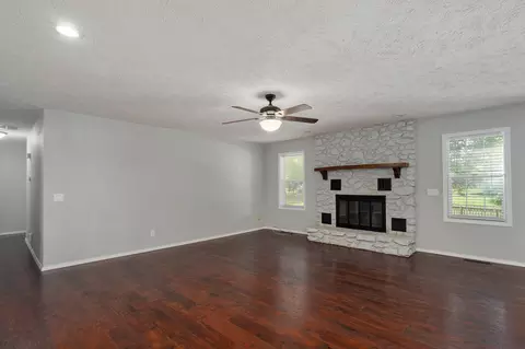 6401 N Marilyn Ave, Springfield, MO 65803 photo 12
