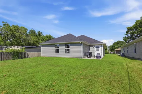 Exterior - 606 Webb St, Duenweg, MO 64841 photo 4 of 4