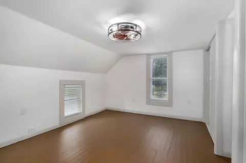 Bedroom - 933 S Rinker Ave, Aurora, MO 65605 photo 5 of 5