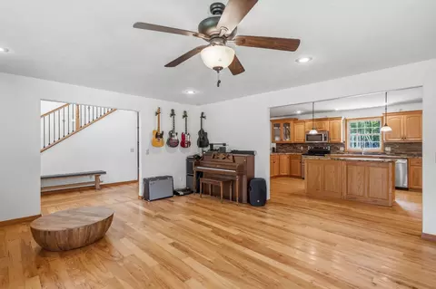 Living - 4048 N Farm Road 79, Willard, MO 65781 photo 3 of 3