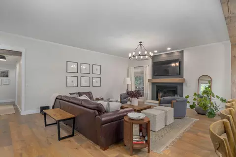 Living - 1985 Johns Ln, Nixa, MO 65714 photo 1 of 3