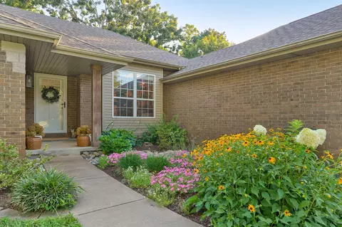 Exterior - 1985 Johns Ln, Nixa, MO 65714 photo 2 of 14
