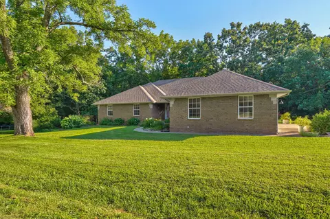 Exterior - 1985 Johns Ln, Nixa, MO 65714 photo 4 of 14