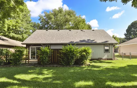 Exterior - 1332 W Mcgee St, Springfield, MO 65807 photo 7 of 7