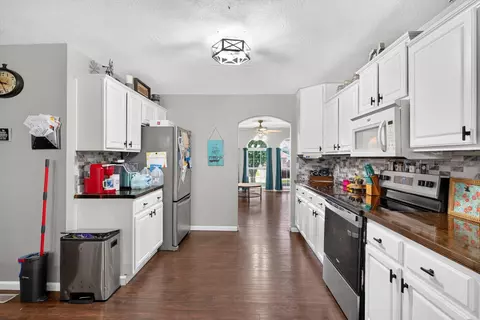 Kitchen - 970 Brookside Dr, Marshfield, MO 65706 photo 2 of 5