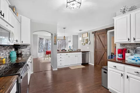 Kitchen - 970 Brookside Dr, Marshfield, MO 65706 photo 1 of 5