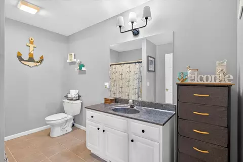 Bath - 970 Brookside Dr, Marshfield, MO 65706 photo 4 of 4