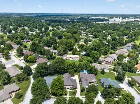 2411 W Dearborn St, Springfield, MO 65807 photo 56