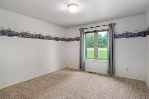 Bedroom - 3502 N Bobwhite Dr, Ozark, MO 65721 photo 4 of 8