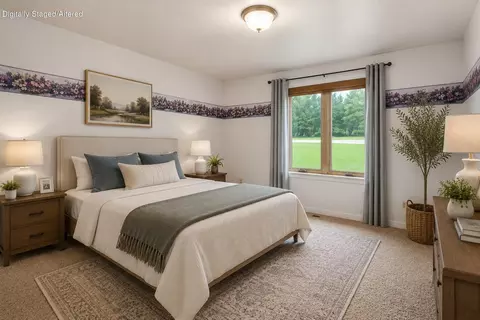 Bedroom - 3502 N Bobwhite Dr, Ozark, MO 65721 photo 5 of 8