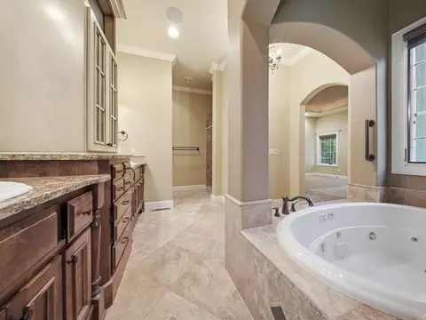 3142 W Cedarbluff Dr, Springfield, MO 65810 photo 29