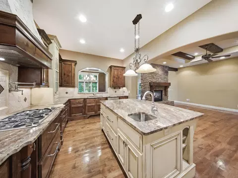 3142 W Cedarbluff Dr, Springfield, MO 65810 photo 16