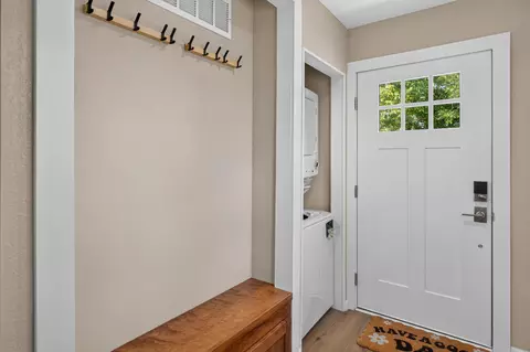 Entry Way - 128 Lincoln St, Forsyth, MO 65653 photo 2 of 2