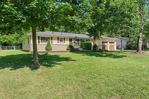 Exterior - 1955 S Valleyroad Ave, Springfield, MO 65804 photo 2 of 6