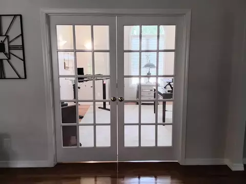 Entry Way - 1326 N Lennox Ct, Springfield, MO 65802 photo 1 of 3