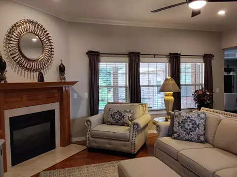 Living - 1326 N Lennox Ct, Springfield, MO 65802 photo 1 of 3