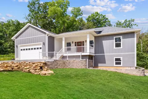 Exterior - 97 Sparrow Ln, Shell Knob, MO 65747 photo 7 of 11