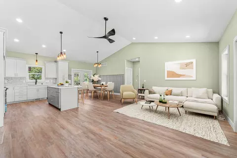 Living - 97 Sparrow Ln, Shell Knob, MO 65747 photo 3 of 9