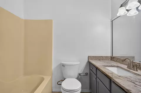 Bath - 307 Spring Meadow Pkwy, Branson, MO 65616 photo 1 of 3