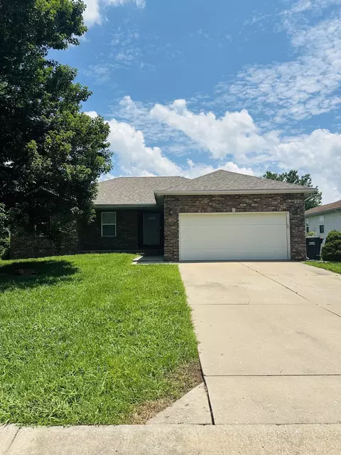 Exterior - 588 Clever Heights Ct, Clever, MO 65631 photo 2 of 8