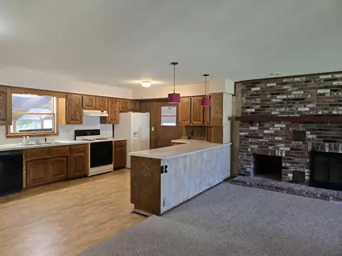 208 E Bodine Ave, Clinton, MO 64735 photo 9