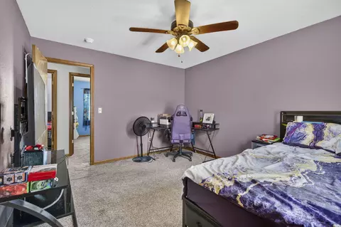 Bedroom - 712 S Chestnut St, Buffalo, MO 65622 photo 2 of 4
