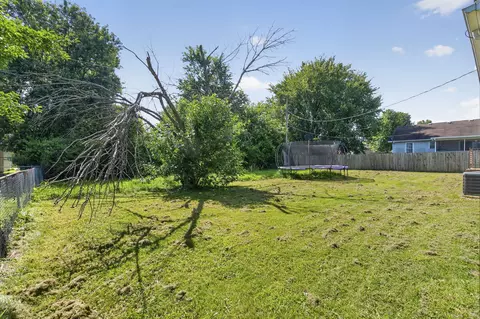 Exterior - 712 S Chestnut St, Buffalo, MO 65622 photo 7 of 8