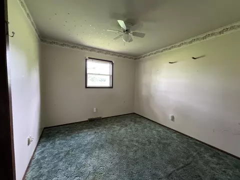 Bedroom - 535 E Jefferson St, Niangua, MO 65713 photo 2 of 3