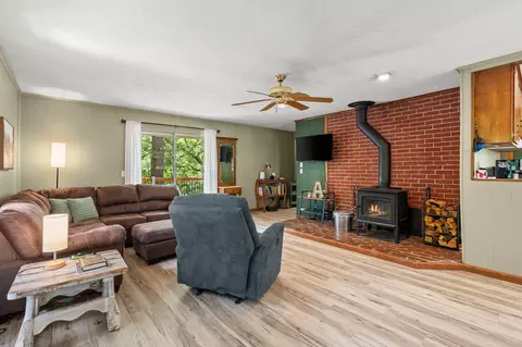 Living - 23164 Elm Ln, Shell Knob, MO 65747 photo 1 of 4