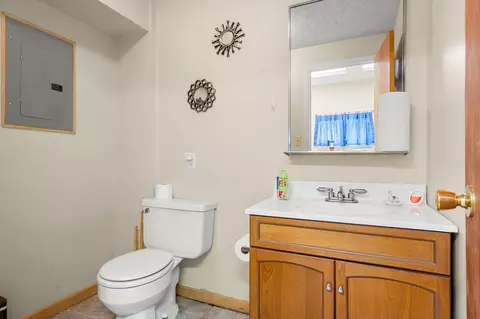 Bath - 23164 Elm Ln, Shell Knob, MO 65747 photo 2 of 2