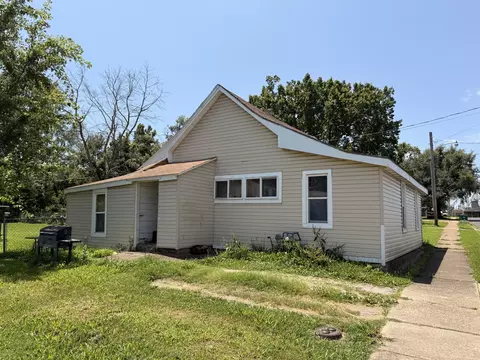 434 E Front St, Mountain Grove, MO 65711 photo 1