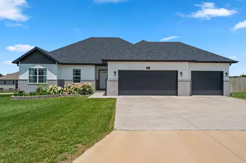 541 Fox Creek Rd, Rogersville, MO 65742