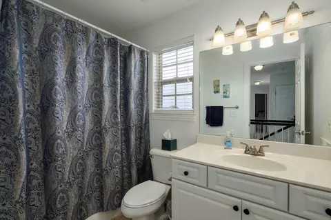 Bath - 2115 N Williamsburg Ln, Ozark, MO 65721 photo 6 of 6