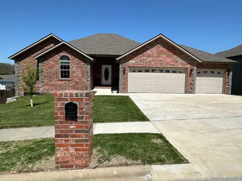 Exterior - 1087 E Daisy Falls Dr, Nixa, MO 65714 photo 4 of 16