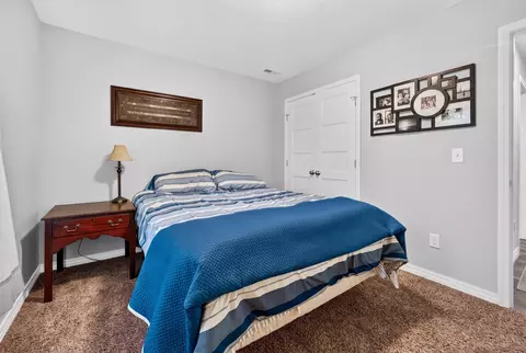 Bedroom - 115 E Seminole St, Strafford, MO 65757 photo 6 of 10