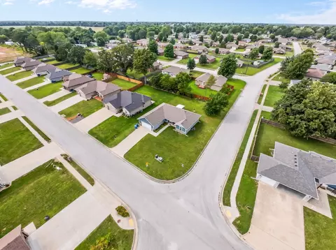 View/Area - 115 E Seminole St, Strafford, MO 65757 photo 2 of 2