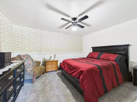 Bedroom - 29159 Lakeside Ave, Edwards, MO 65326 photo 1 of 2