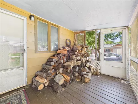 Exterior - 29159 Lakeside Ave, Edwards, MO 65326 photo 5 of 12