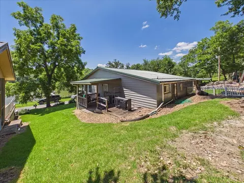 Exterior - 29159 Lakeside Ave, Edwards, MO 65326 photo 8 of 12