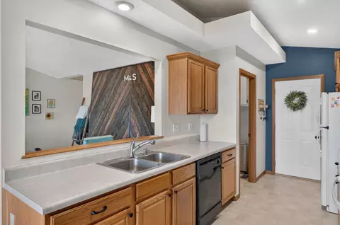 Kitchen - 1589 E Redrex St, Springfield, MO 65804 photo 3 of 4