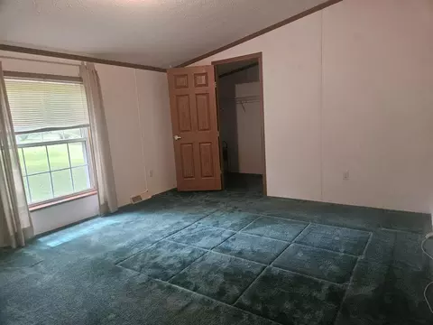 Bedroom - 3405 State Route 17, Mountain View, MO 65548 photo 1 of 2