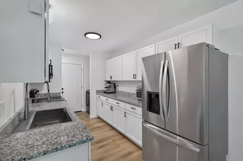 Kitchen - 921 Edgewood St, Springfield, MO 65807 photo 1 of 3