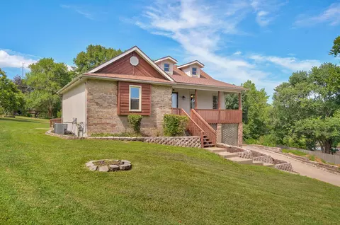Exterior - 523 E Camino St, Springfield, MO 65810 photo 3 of 12