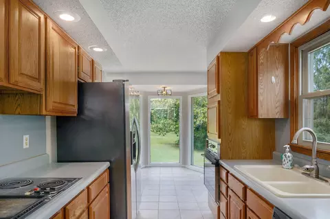 Kitchen - 523 E Camino St, Springfield, MO 65810 photo 3 of 3