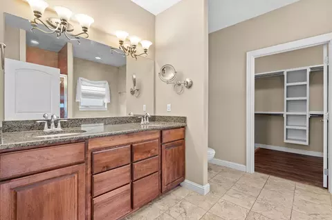 Bath - 772 Showplace Gtwy, Branson, MO 65616 photo 1 of 9