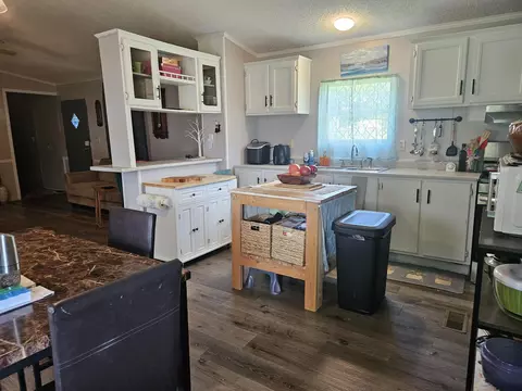 Kitchen - 1005 E 5th St, Mountain View, MO 65548 photo 2 of 3