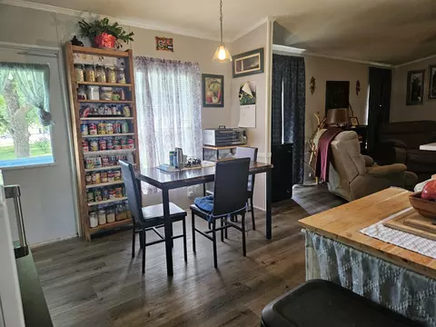 Dining - 1005 E 5th St, Mountain View, MO 65548 photo 1 of 1