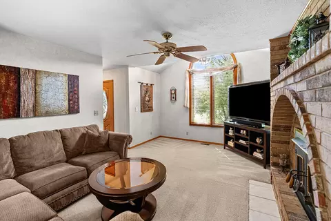 Living - 3107 N Bobwhite Dr, Ozark, MO 65721 photo 3 of 6