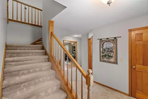 Entry Way - 3107 N Bobwhite Dr, Ozark, MO 65721 photo 4 of 6