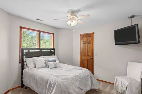 Bedroom - 3107 N Bobwhite Dr, Ozark, MO 65721 photo 3 of 6